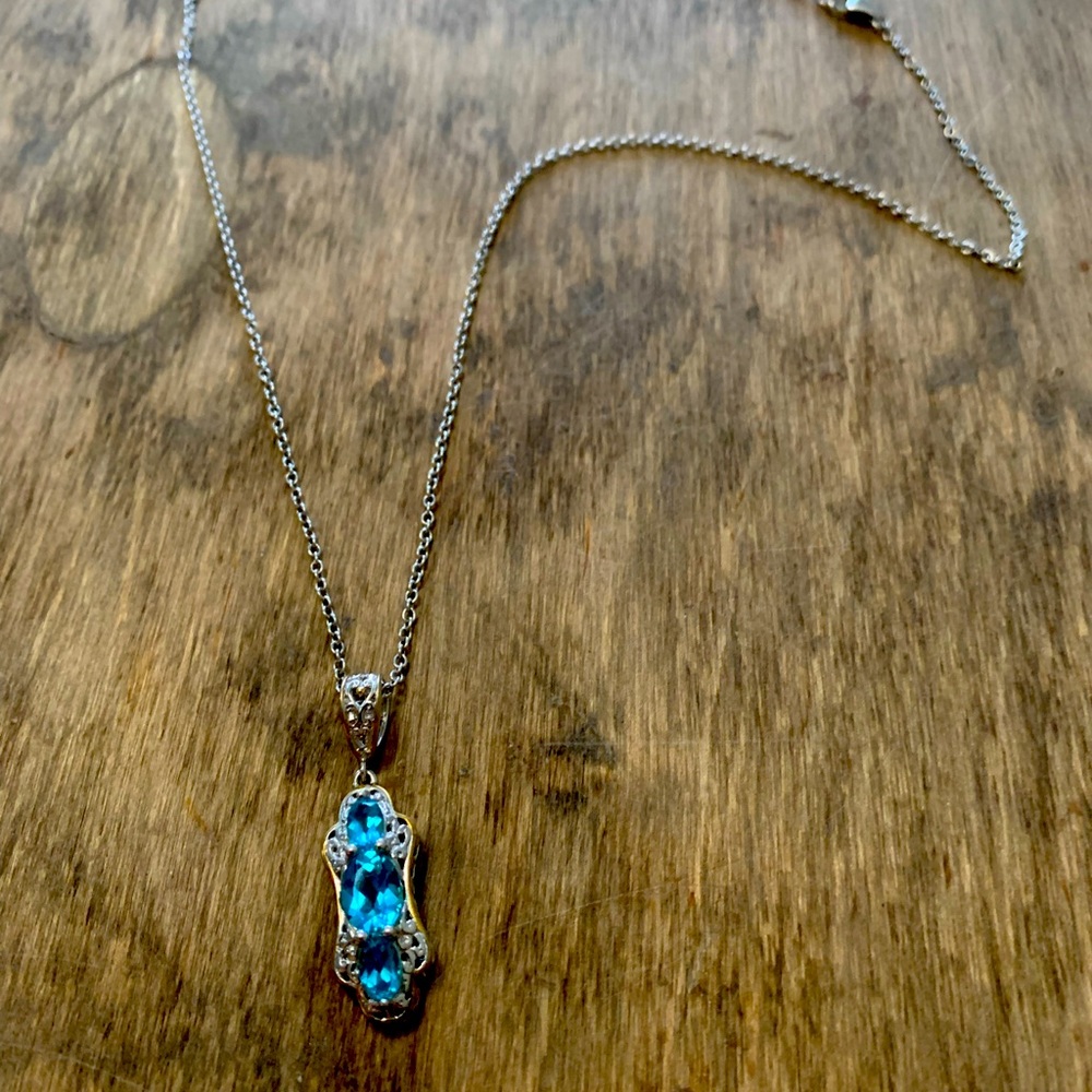 Sterling Silver 20” Necklace w/ Fillagree Pendant Untested Stones Adjusts to 18”